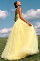 Load image into Gallery viewer, Light Yellow Tulle Princess Sweetheart Long Prom Dress