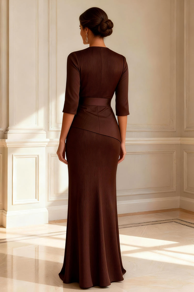 Load image into Gallery viewer, Chocolate Round Neck Sheath Long Mother of the Bride Dress with Slit