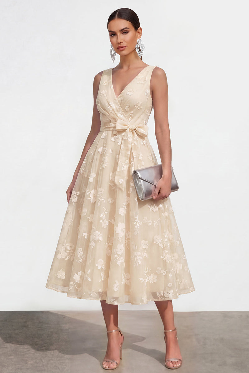 Load image into Gallery viewer, Blue V-Neck A Line Floral Ruched Maxi Formal Dress with Bow