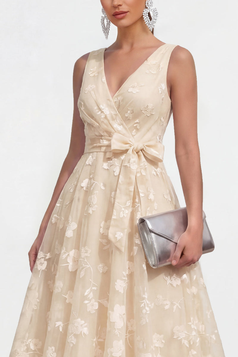 Load image into Gallery viewer, Blue V-Neck A Line Floral Ruched Maxi Formal Dress with Bow
