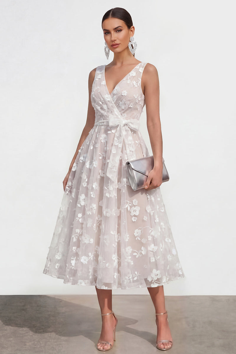 Load image into Gallery viewer, Blue V-Neck A Line Floral Ruched Maxi Formal Dress with Bow