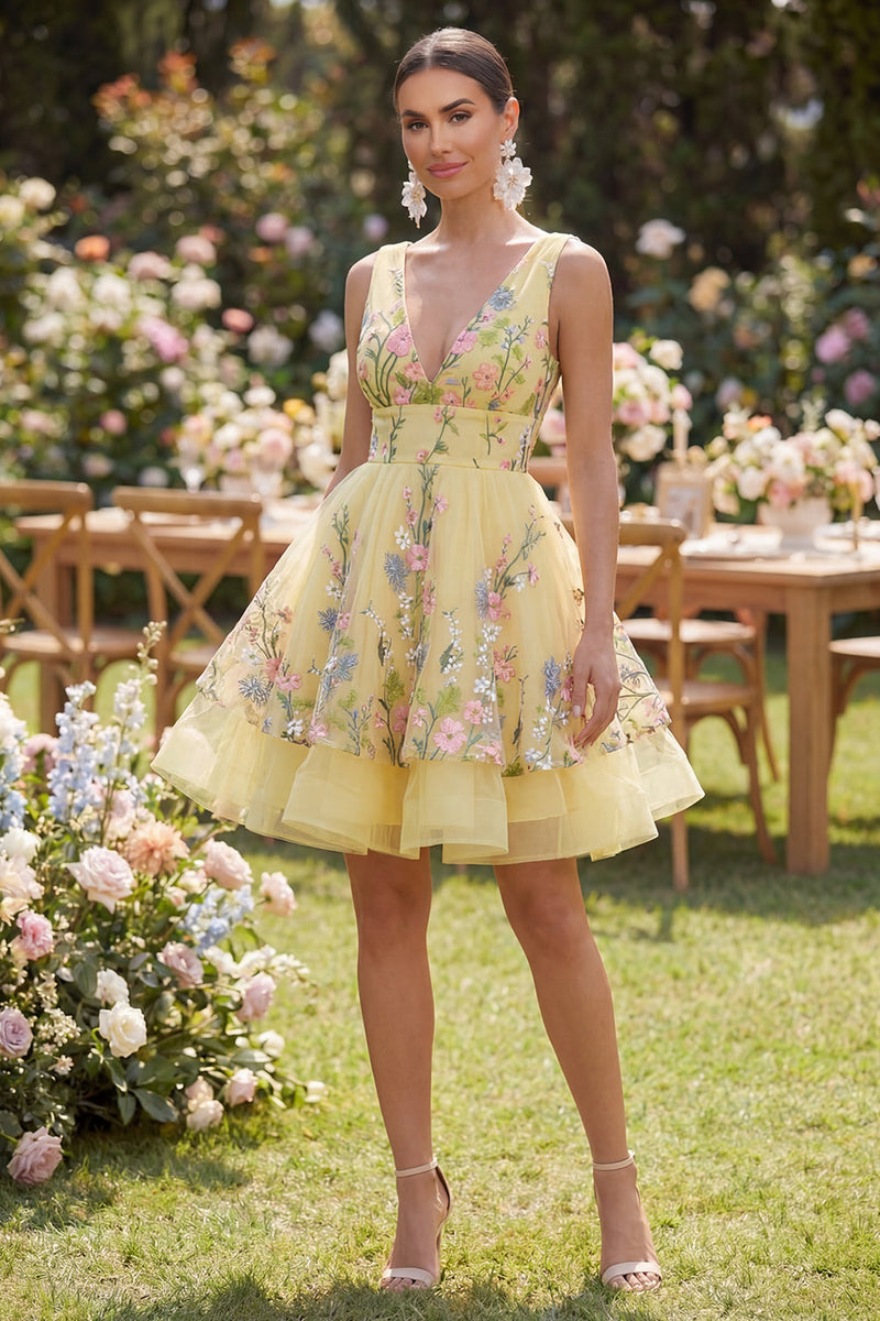 Load image into Gallery viewer, Yellow Short V-Neck Floral Butter A Line Homecoming Dress with Ruffles