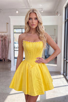 Load image into Gallery viewer, Butter Yellow Strapless Corset A Line Short Homecoming Dress with Pearls