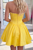 Load image into Gallery viewer, Butter Yellow Strapless Corset A Line Short Homecoming Dress with Pearls