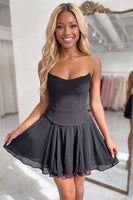 Load image into Gallery viewer, Black Strapless A Line Short Homecoming Dress