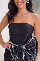 Load image into Gallery viewer, Black Strapless Tight Short Homecoming Dress with Pearls