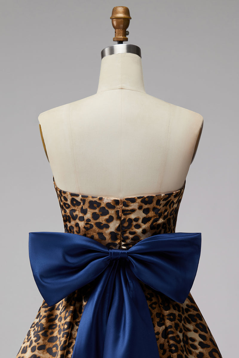 Load image into Gallery viewer, Brown Leopard Print Strapless Ruched A Line Short Homecoming Dress with Bow