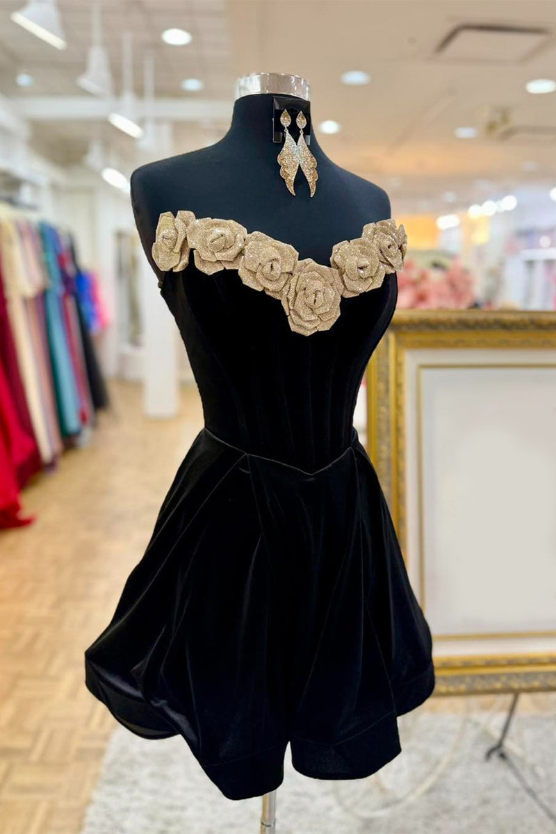 Load image into Gallery viewer, Black Strapless Velvet A Line Short Homecoming Dress with 3D Flowers