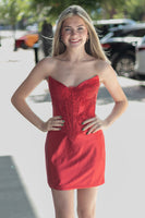 Load image into Gallery viewer, Red Corset Strapless Bodycon Short Homecoming Dress with Beading