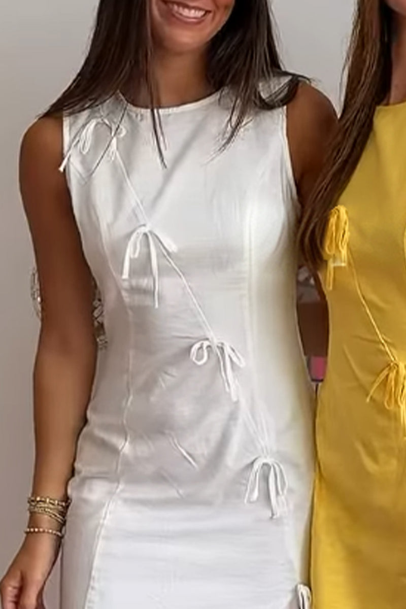 Load image into Gallery viewer, Light Yellow Tight Round Neck Short Homecoming Dress with Bow