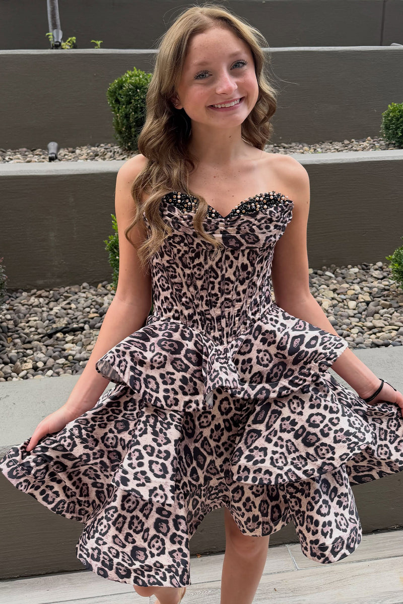 Load image into Gallery viewer, Brown Leopard Print Corset Strapless Tiered Short Homecoming Dress with Beading