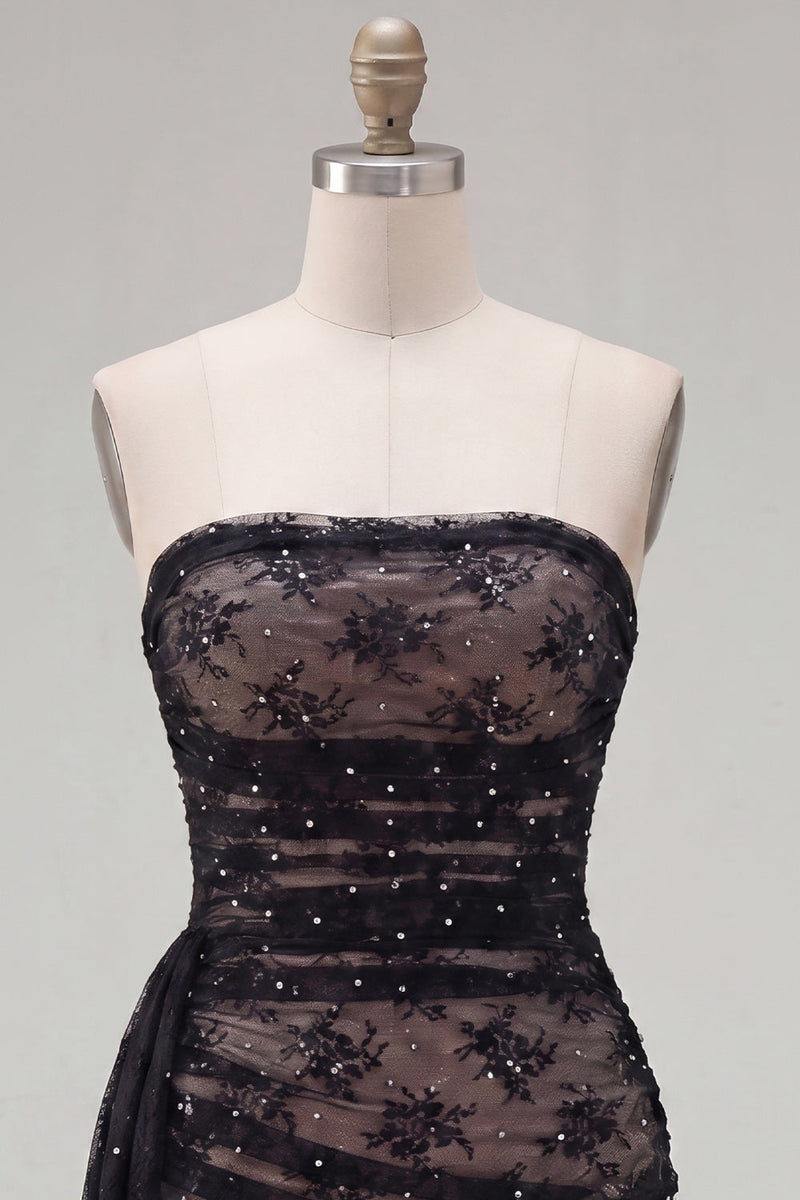 Load image into Gallery viewer, Black Tight Strapless Beaded Short Homecoming Dress with Sash