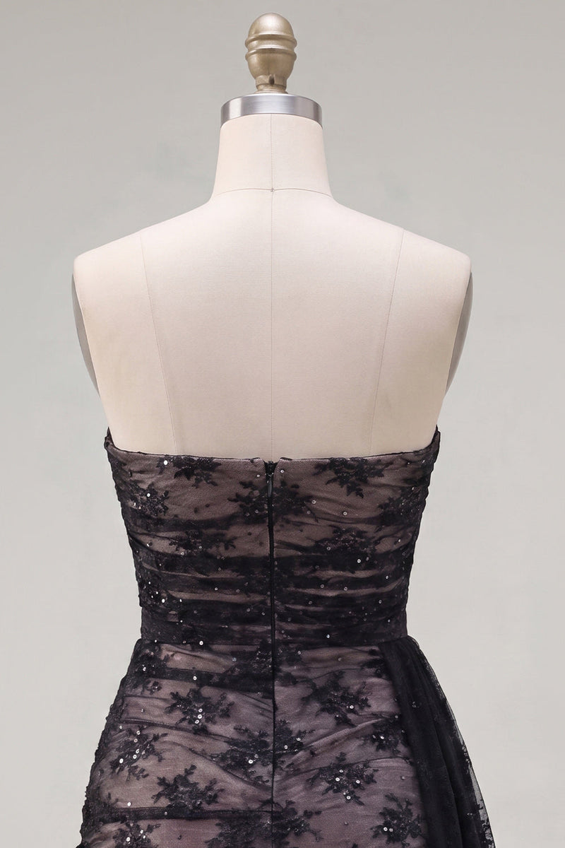 Load image into Gallery viewer, Black Tight Strapless Beaded Short Homecoming Dress with Sash