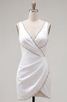 Load image into Gallery viewer, Black Beaded Ruched V-Neck Tight Short Homecoming Dress