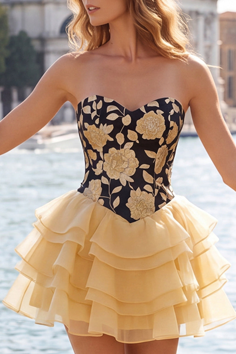 Load image into Gallery viewer, Gold and Black Floral A Line Strapless Short Homecoming Dress with Ruffles