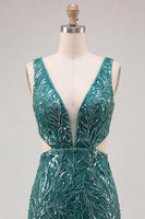Load image into Gallery viewer, Sparkly Green V-Neck Sequin Tight Short Homecoming Dress
