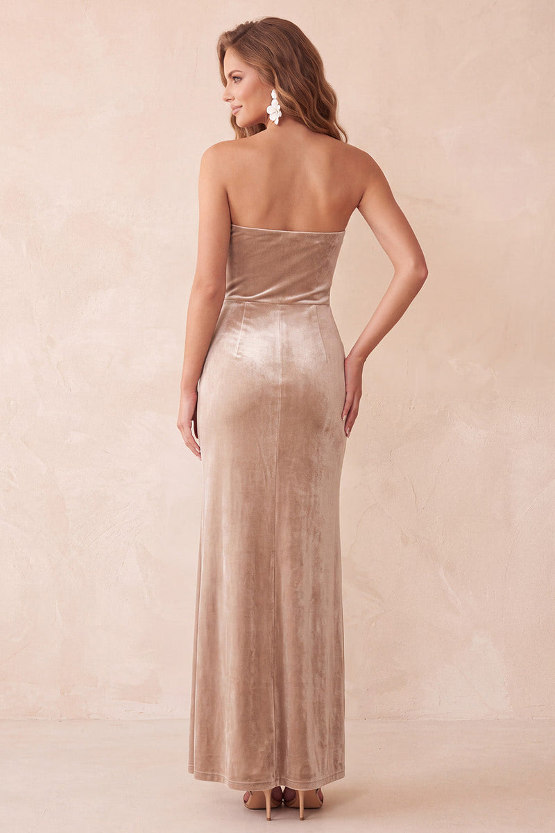 Load image into Gallery viewer, Champegne Velvet Sheath Strapless Long Wedding Guest Dress