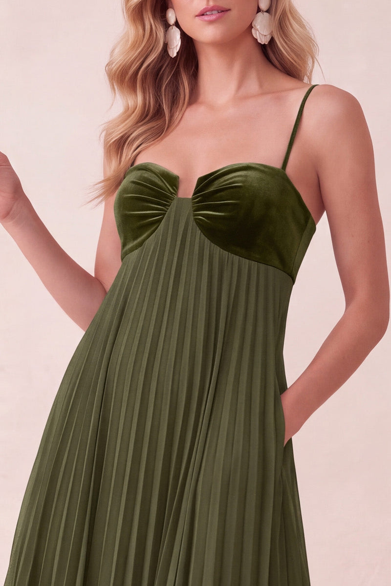 Load image into Gallery viewer, Coffee A-Line Pleated Long Wedding Guest Dress with Pockets