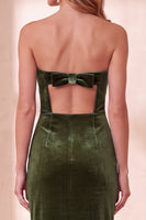 Load image into Gallery viewer, Burgundy Velvet Strapless Bodycon Long Wedding Guest Dress with Bow