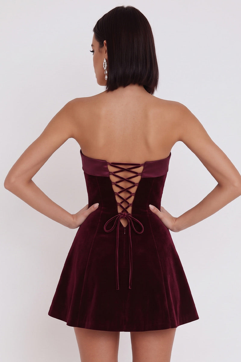 Load image into Gallery viewer, A-Line Strapless Simple Burgundy Velvet Short Cocktail Dress