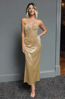 Load image into Gallery viewer, Dark Green Strapless Cut Out Sheath Satin Long Formal Dress