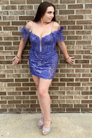 Load image into Gallery viewer, Sparkly Black Spaghetti Straps Bodycon Lace Homecoming Dress with Feathers