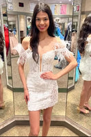 Load image into Gallery viewer, Sparkly Black Spaghetti Straps Bodycon Lace Homecoming Dress with Feathers