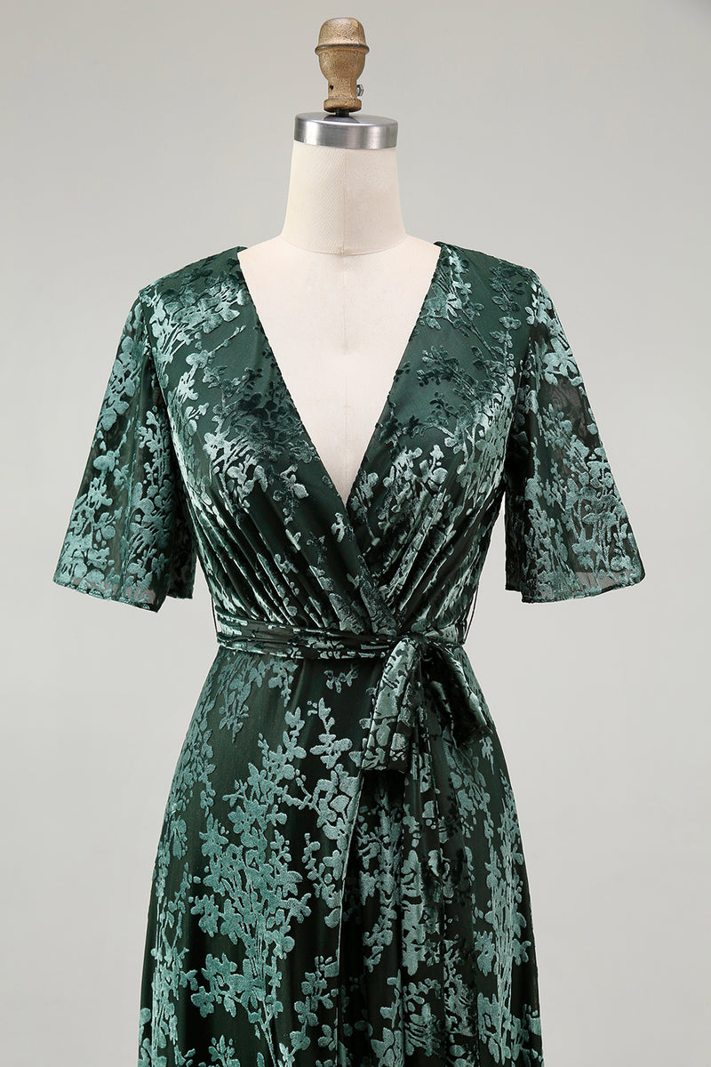 Load image into Gallery viewer, Floral Blue A-Line Velvet V-Neck Long Bridesmaid Dress with Sleeves