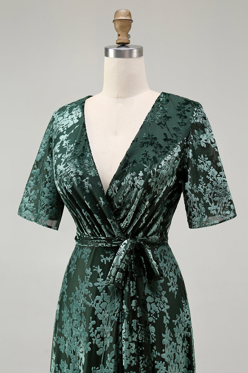 Load image into Gallery viewer, Floral Blue A-Line Velvet V-Neck Long Bridesmaid Dress with Sleeves