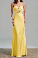 Load image into Gallery viewer, Fuchsia Sheath Satin Ruched Strapless Long Formal Dress with Keyhole