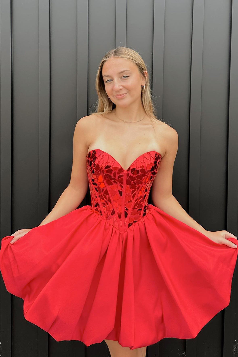 Sparkly Red A-Line Sweetheart Mirror Short Homecoming Dress