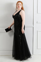Load image into Gallery viewer, Black V-Neck Sequins Tulle Plus Size Prom Dress