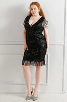 Load image into Gallery viewer, Black V-Neck Plus Size Prom Dress With Tassel