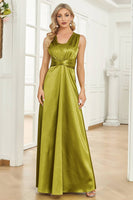 Load image into Gallery viewer, Sparkly Green Sheath Long Satin Prom Dress