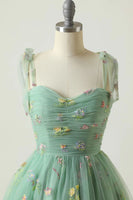 Load image into Gallery viewer, Green Spaghetti Straps Short Homecoming Dress with Embroidery
