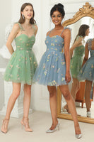 Load image into Gallery viewer, Green Spaghetti Straps Short Homecoming Dress with Embroidery