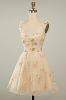 Load image into Gallery viewer, Champagne Sppaghetti Straps Short Homecoming Dress with Embroidery