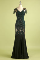 Load image into Gallery viewer, V Neck Black and Gold Sequins 1920s Dress With 20s Accessories Set
